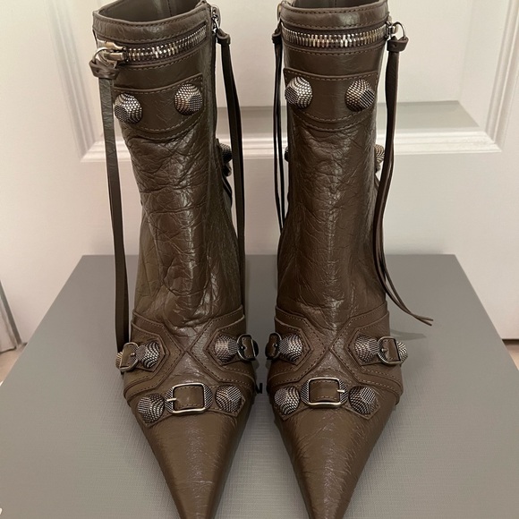 BALENCIAGA CAGOLE BROWN POINTED BOOTIE WITH STUDS AND BUCKLES IN LEATHER - Picture 1 of 10